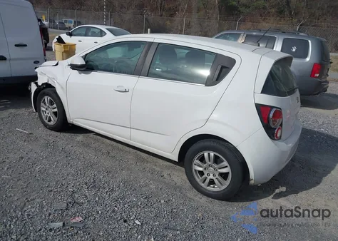 2016 Chevrolet Sonic Lt Auto z USA, uszkodzony, nr VIN 1G1JC6SH2G4104471